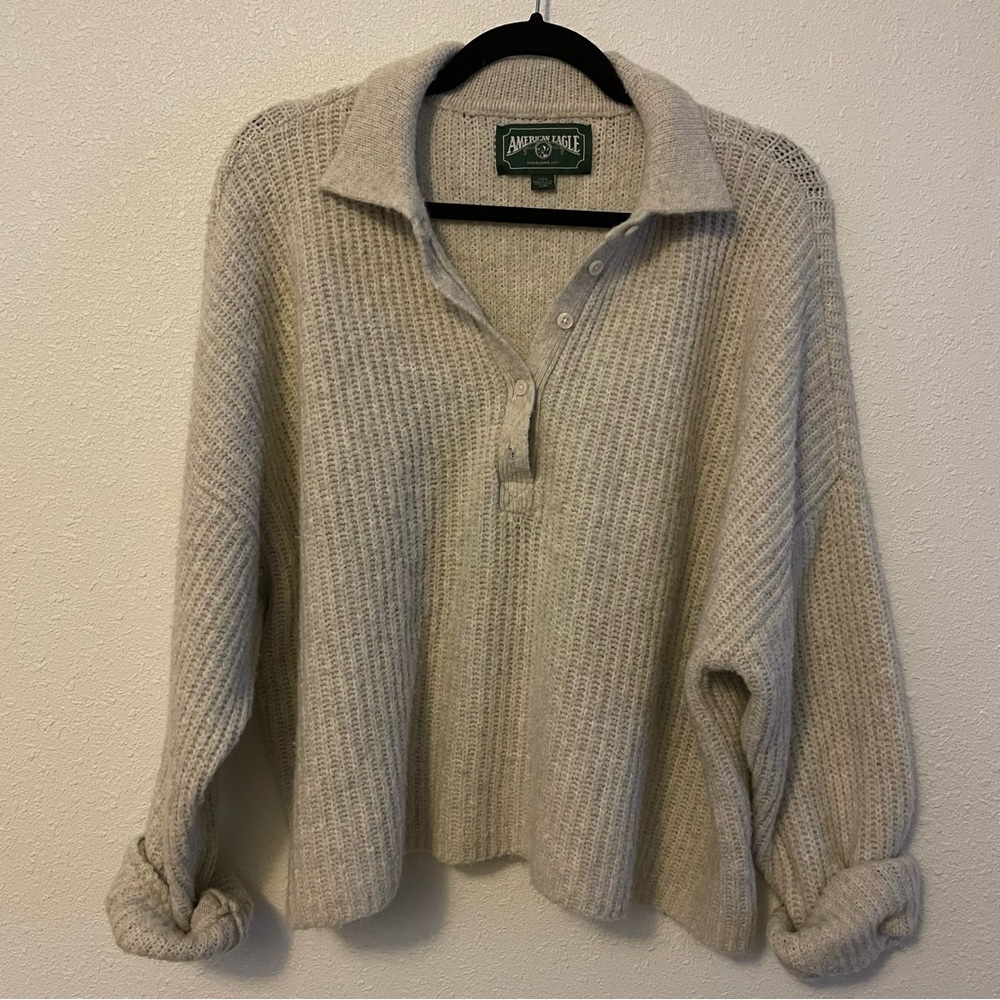 AMERICAN EAGLE half-button up sweater. Size large. Cream/oatmeal color.